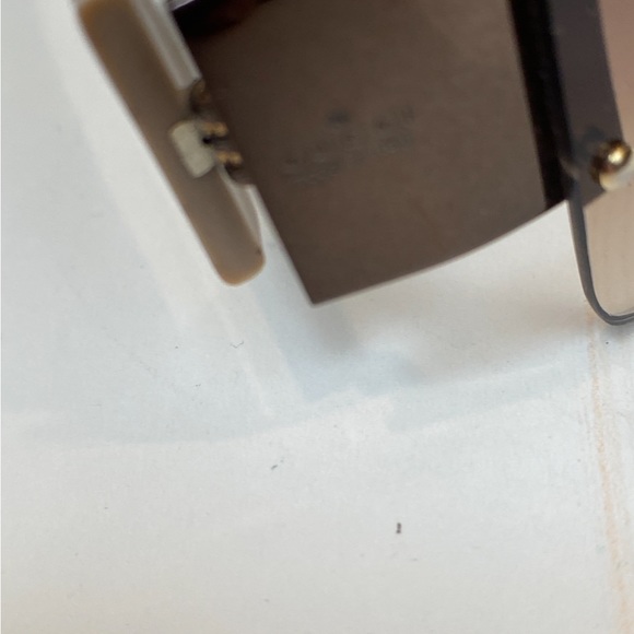 Authentic GUCCI Sunglasses Tan GG 1823/s with leather case - Picture 8 of 12